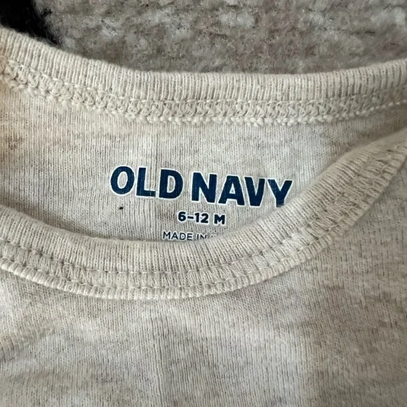 ♥️ Lot of Neutral 6-9 Month Clothes